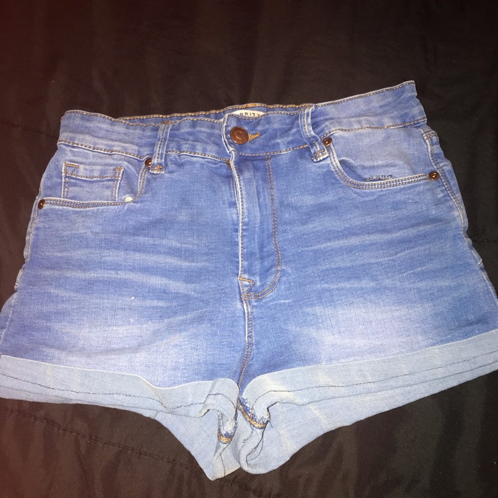 Celebrity Pink shorts